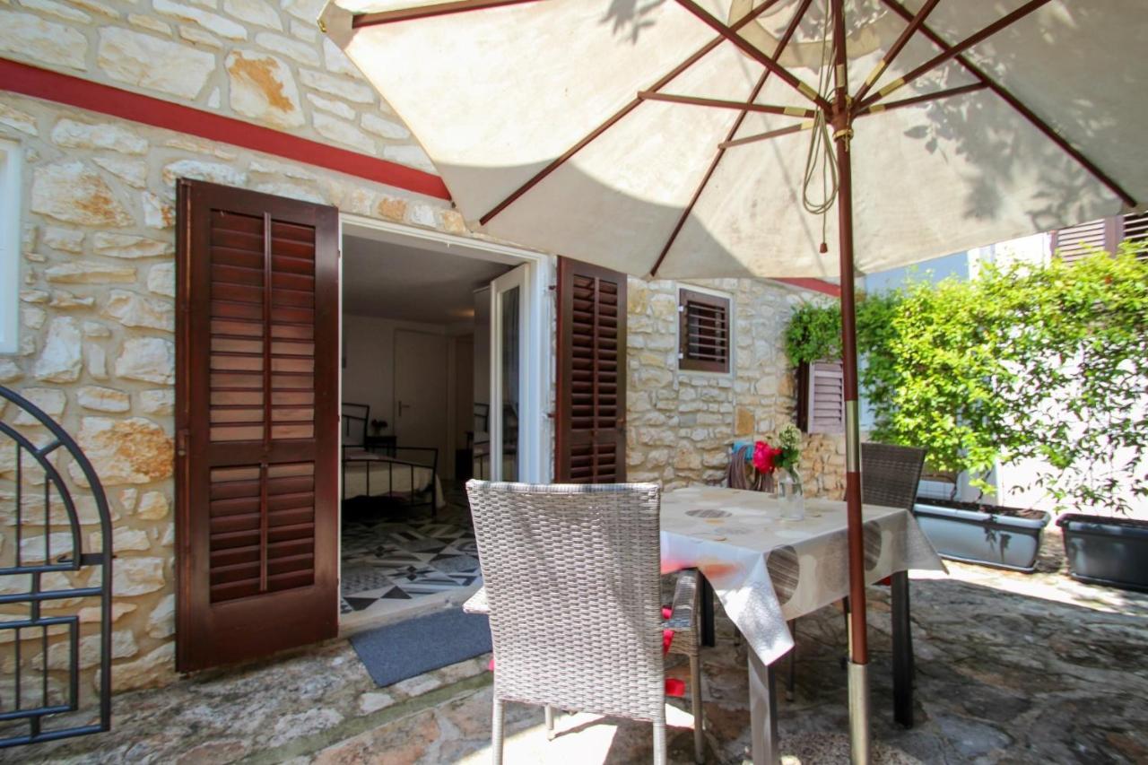 Carla Guest House Novigrad Istria Dış mekan fotoğraf